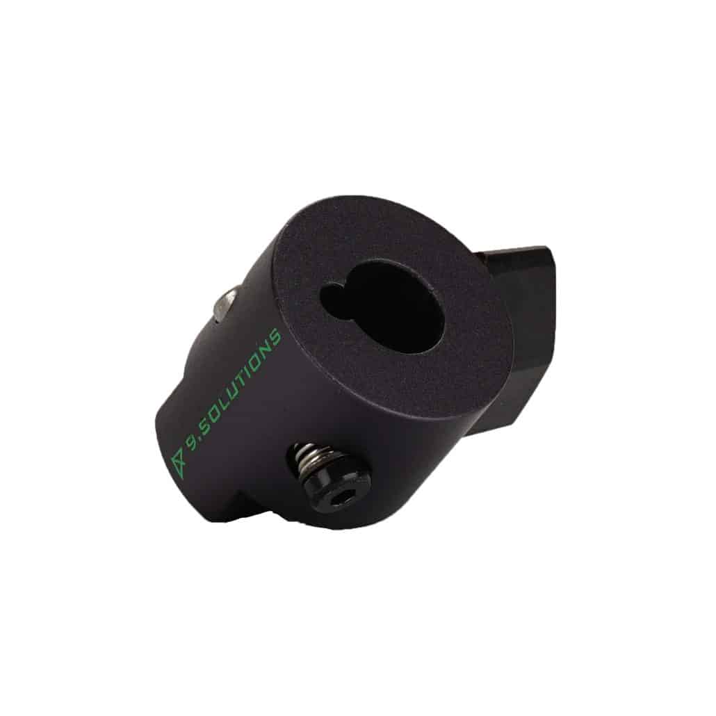Snap-in socket